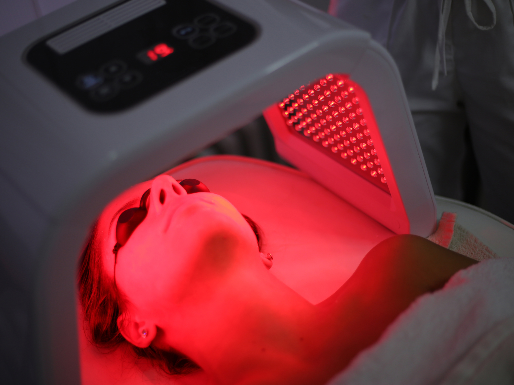 What LED Light Therapy Actually Does for Your Skin